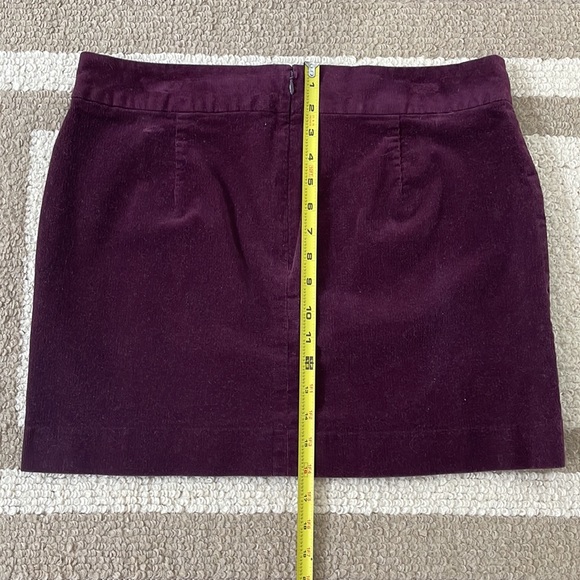 Banana Republic corduroy skirt - Picture 8 of 9